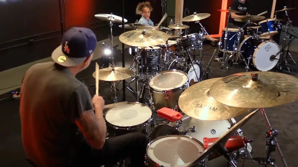 The adorable Nandi Bushell gets a masterclass in drumming from the RHCP ...