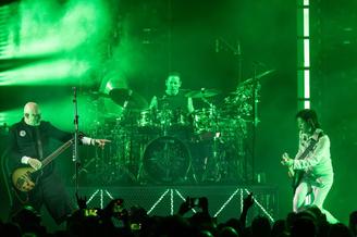 Concert review: The Smashing Pumpkins triumph in Ottawa
