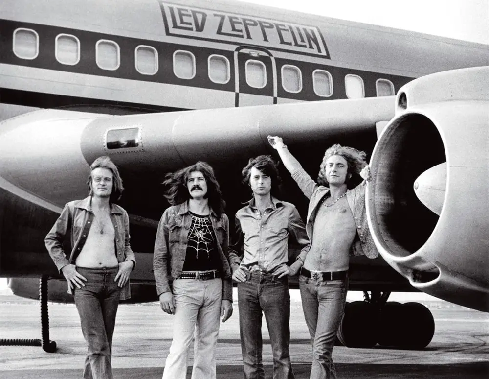 Led_Zeppelin_airplane_starship_plane_bob_gruen