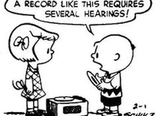 Peanuts - Vinyl - Listening