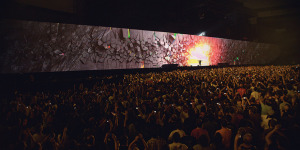 Roger Waters The Wall (screenshot)